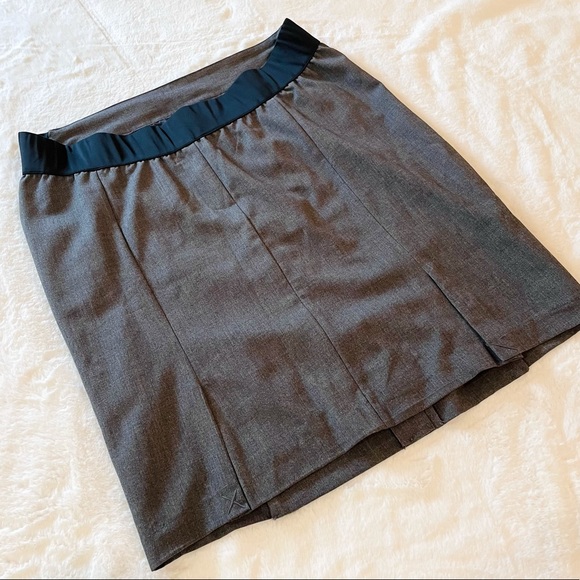 Liz Lange for Target Dresses & Skirts - NWT Liz Lange for Target Maternity Grey Pencil Skirt L
